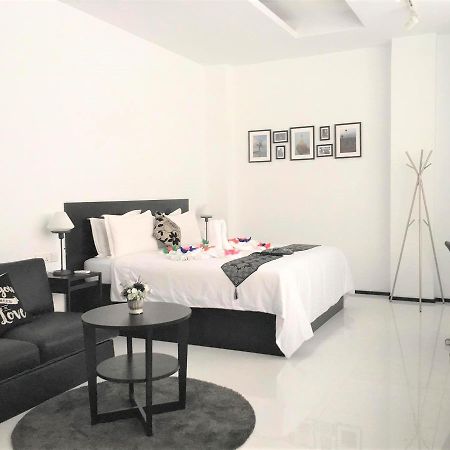 Yama Hotel & Rooftop Bar Yangon Exteriör bild