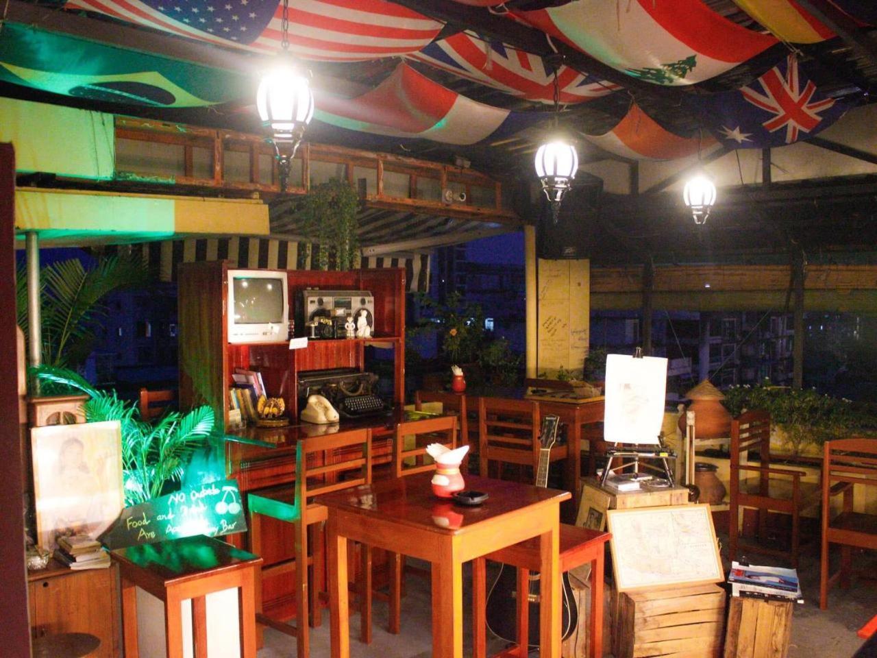 Yama Hotel & Rooftop Bar Yangon Exteriör bild