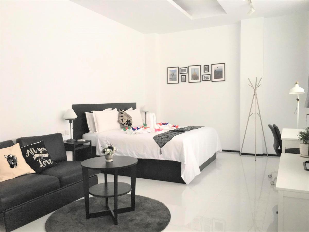 Yama Hotel & Rooftop Bar Yangon Exteriör bild